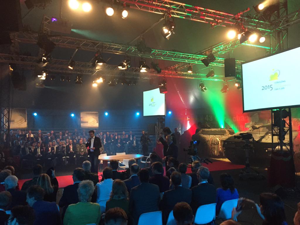 BienseDijkstra's tweet photo. In de feesttent van de @vfoprijs straks op @OmropFryslan @OmropNijs live 18:20 uur http://t.co/CgQyBhMVSj