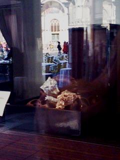 BoncompagniVe's tweet photo. La Basilica di San Marco dalle nostre vetrine...
St. Mark's Basilica from our windows...
#venice #Venezia #jewellery http://t.co/YmXBz5BBMa
