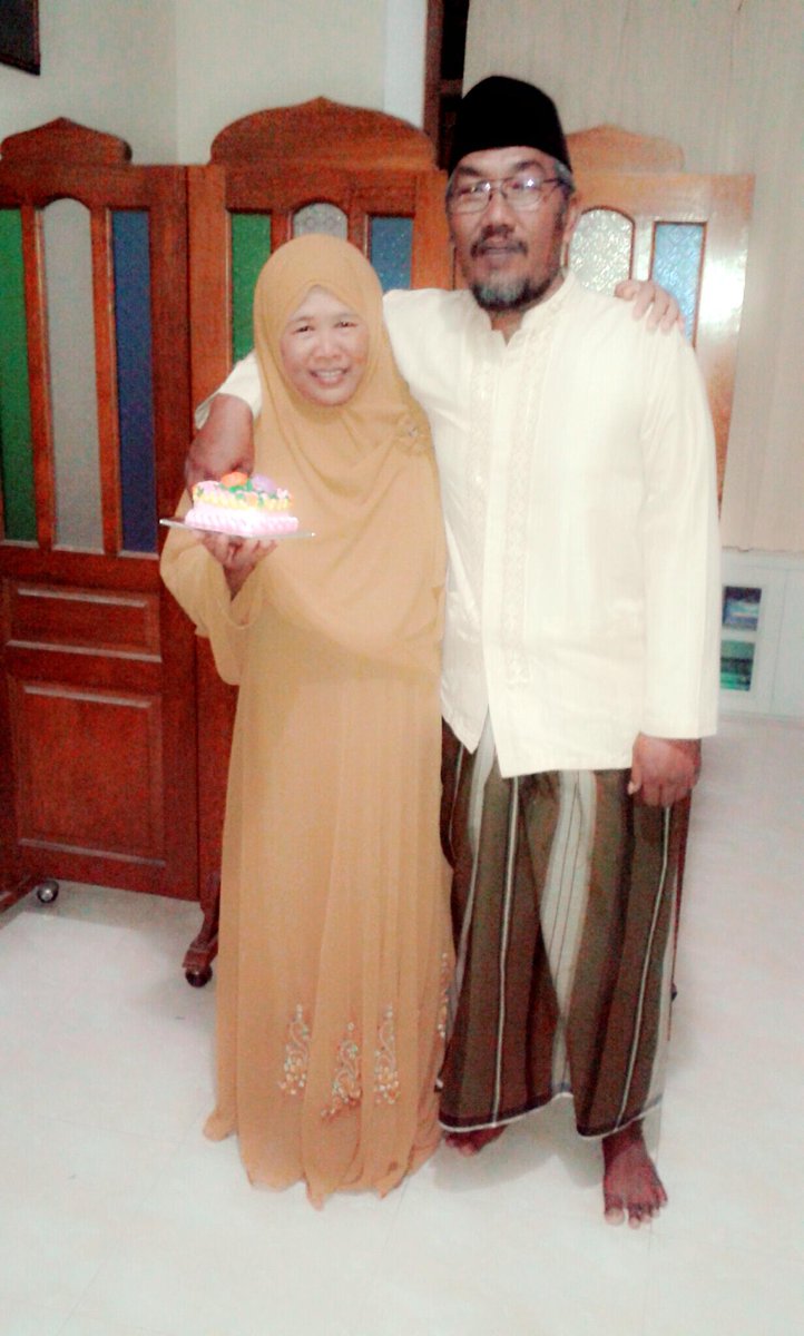 Zaid_BB86's tweet photo. IBU...
Love u so much...
#Ibu #Babe #Mysister #53th #210415 http://t.co/nUwhl0r6dJ