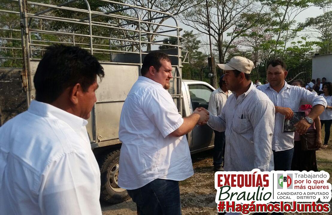 braulioesca's tweet photo. Mi compromiso es contigo y con tu familia #HagámosloJuntos #DistritoXV http://t.co/FT7BDLADnA