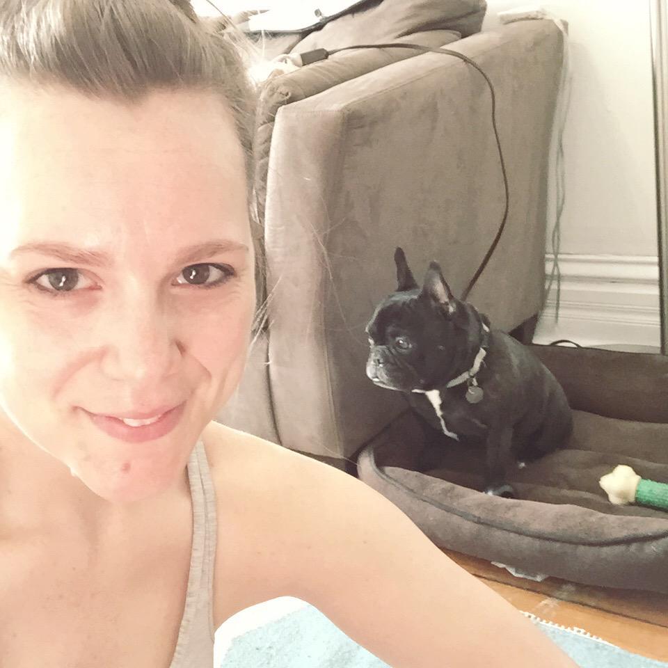 AlisonTonesUp's tweet photo. Did the #HIITyBittyBikini workout! #sweatyselfie #bootycall #tiucheckin! #tiuteam #bikiniseries @ToneItUp 💪#tiupup http://t.co/u7wiojnwKu