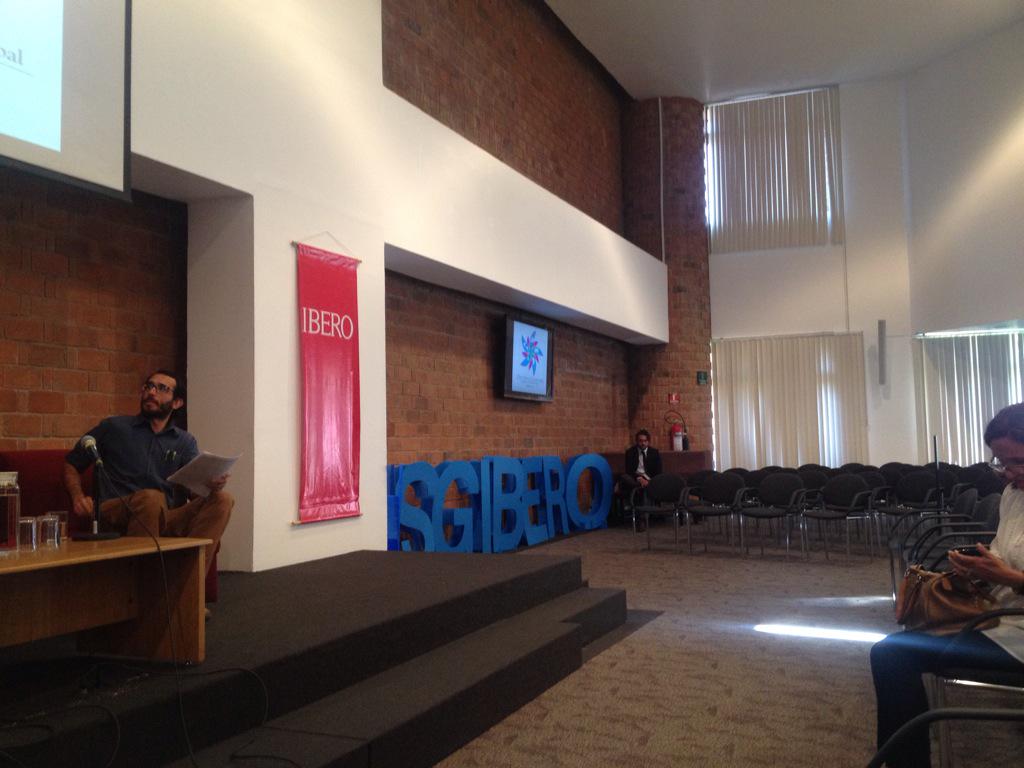 DERI_UIA's tweet photo. Ya iniciamos! #vsgibero2015 http://t.co/HTmlLQqOlD