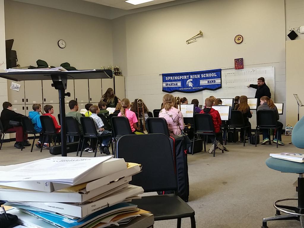 Trombuscus's tweet photo. Beginning Band! #youngmusicians #Ebscale http://t.co/nvtqmSdBF3
