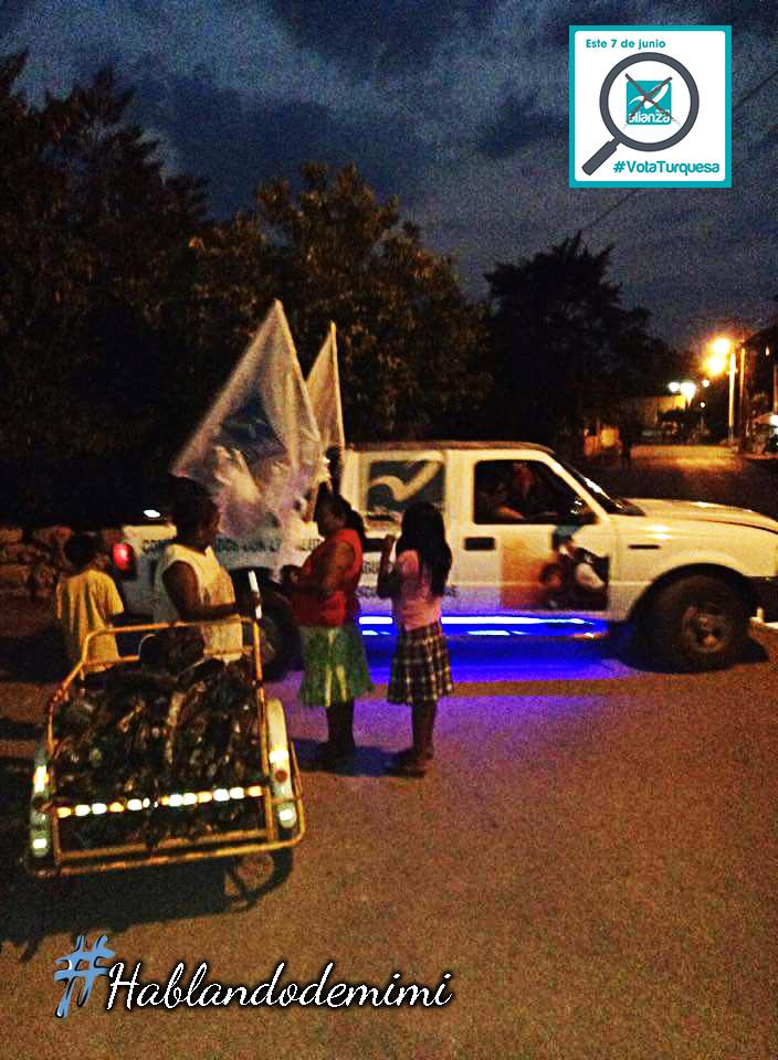 Ayer con el equipo #Turquesa en #Bolón caminando por las calles y escuchando a mi #gente.
#Hablandodemimi