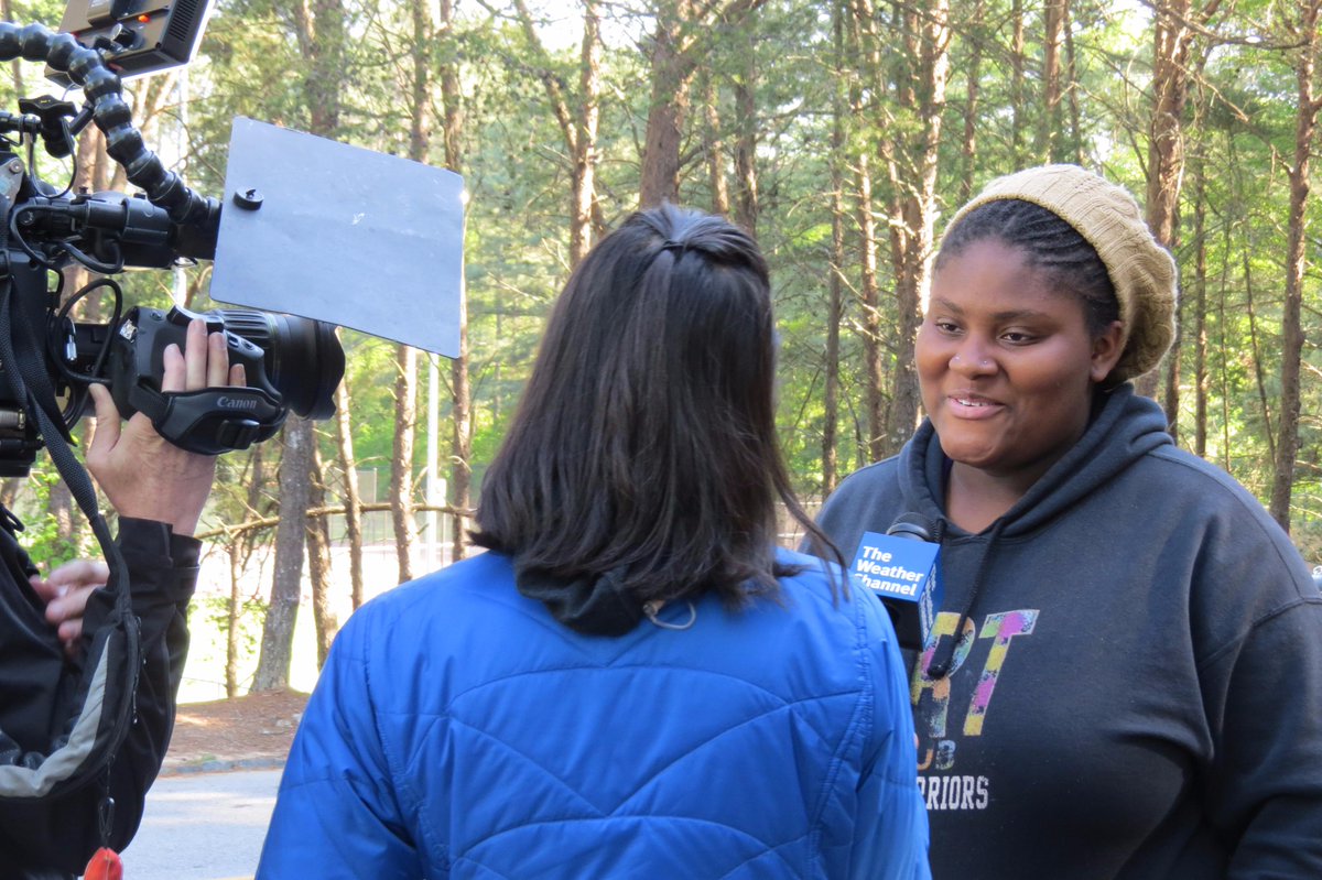 KIPPATL's tweet photo. Check out @KIPP students on @weatherchannel's @AMHQ this morning talking about their mural: http://t.co/OGUdYbYuFl http://t.co/3waktX7RWx