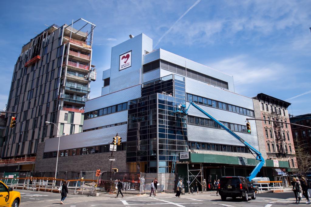 godslovenyc's tweet photo. It's really coming together! New heights and #TransformationTuesday at #TheMichaelKorsBuilding! http://t.co/1Kt6MdAHHb