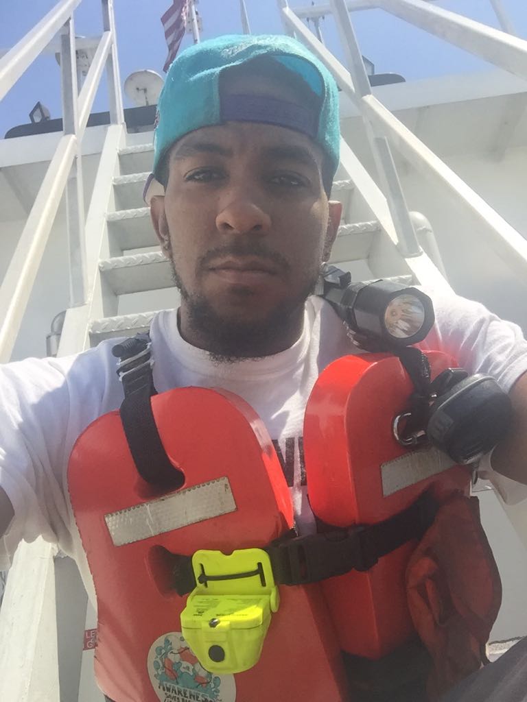 E_GottaGrind's tweet photo. I'm just tryna live comfortably... Hard work pays off, but Ian doing shit right now 😴😂 http://t.co/s7EGGdBH3X