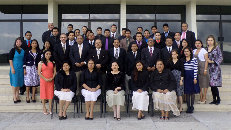 cetym's tweet photo. Familia #CETyM 2015 http://t.co/YKNeWxpSif