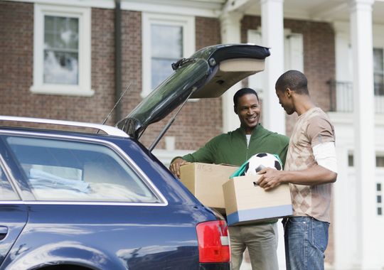 USATODAY's tweet image. Millennials lean more on parents (but please don't call it mooching) usat.ly/1J72tkj  (Getty Images)