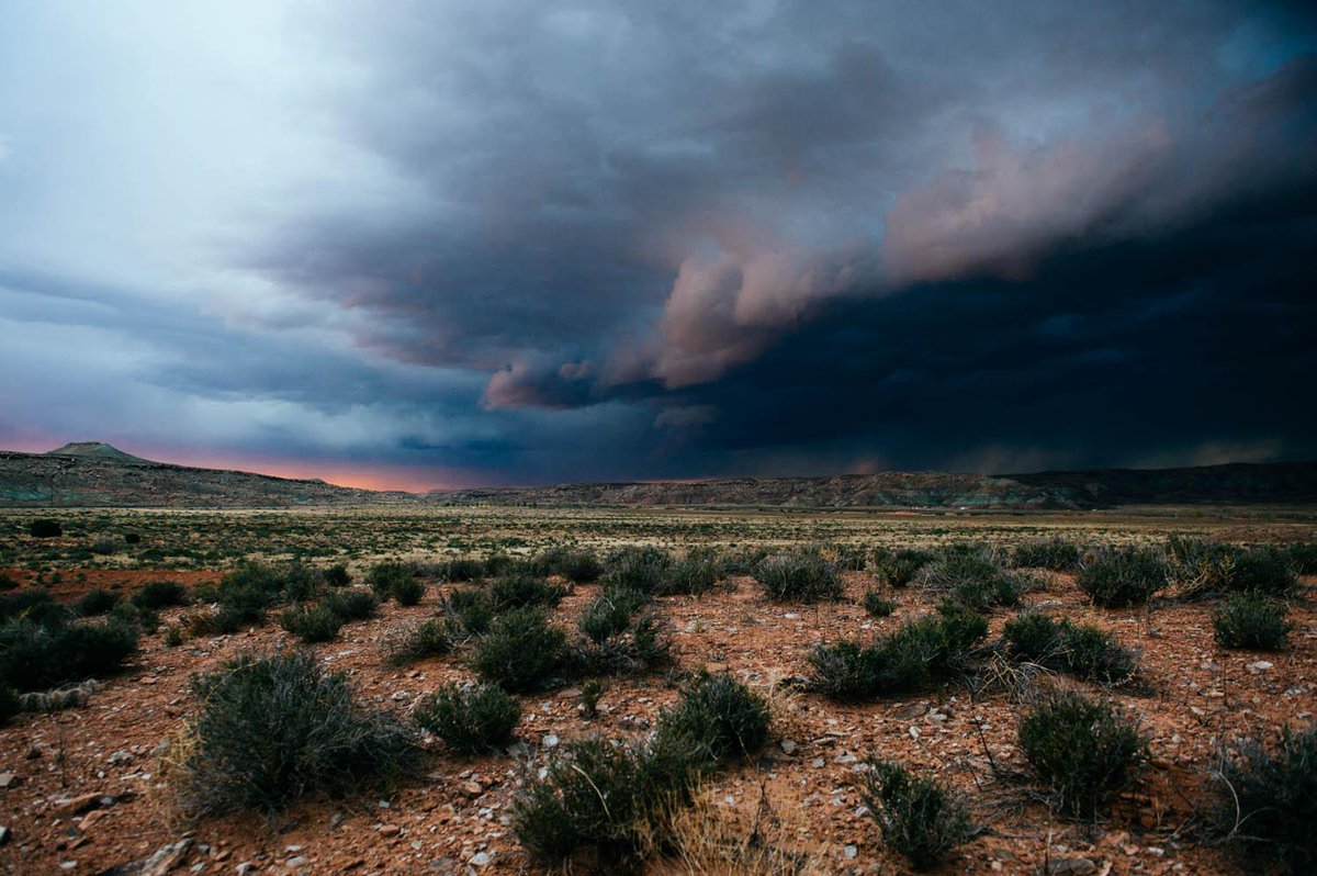 #MoutainBiking under dark stormy skies in #Moab
roaditup.com/blog/2015/4/19…