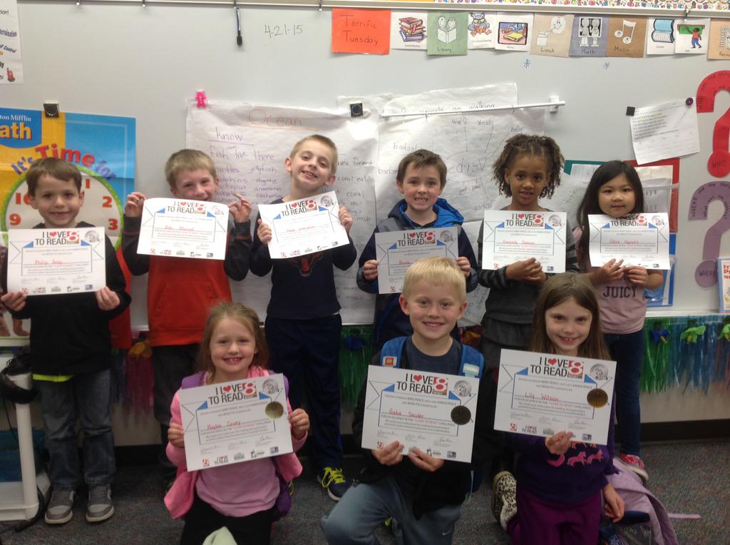 JessiShelton14's tweet photo. #tcecardinals rise to the occasion
#Ilovetoreadchallenge participants
3 students read 1,200 + minutes in 2 months! http://t.co/nfbammtRZ5