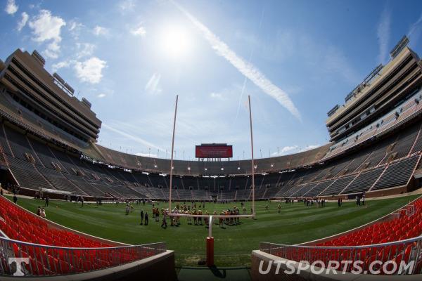 josh_dobbs1's tweet photo. We've invited 100,000 of our closest Friends &amp; Family for Sat's Orange &amp; White Game. Will YOU be there? #FillNeyland http://t.co/zjmhlZpwyz