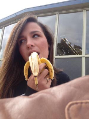 cvbananas's tweet photo. Dramatic bananaing http://t.co/omOPgKJP1W
