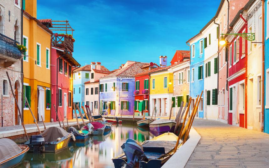 TelegraphTravel's tweet image. Feeling the Tuesday night blues? Book your next #holiday escape with these exclusive offers bit.ly/KdKxsX