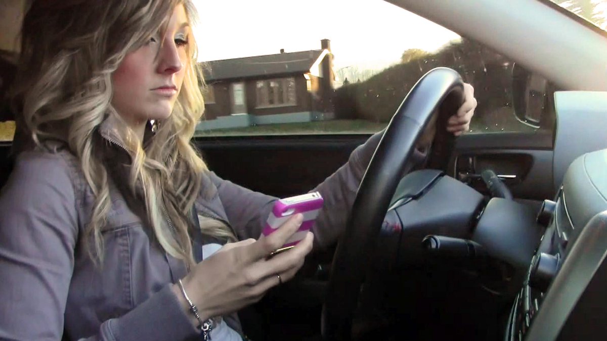 This 2-minute video about texting and driving could save a life! #DistractedDriving #OPP

youtube.com/watch?v=wukfLI…