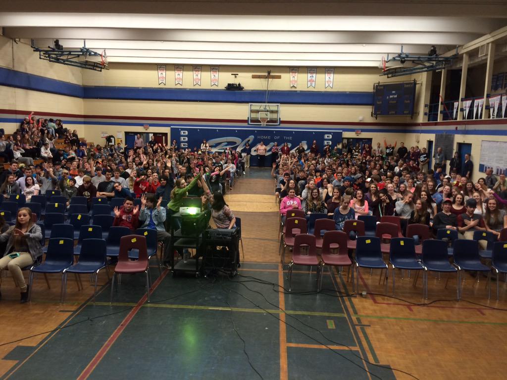 ODPRelayForLife's tweet photo. grade 9-10 relay rally!!!! #ReadySetWalkODP http://t.co/sCXoOFnHuo