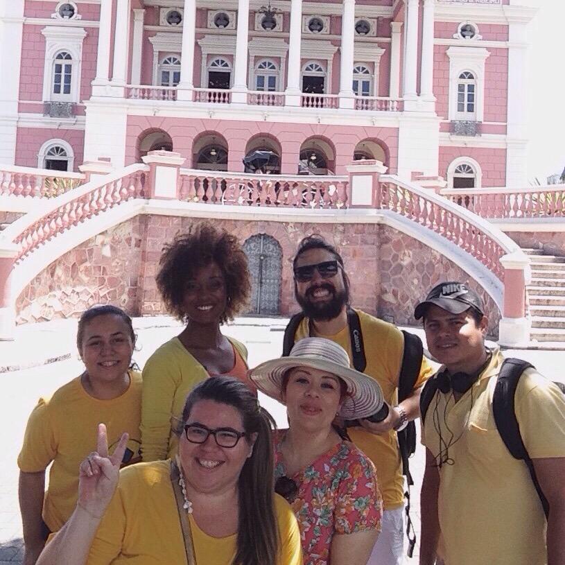 IntercomAm's tweet photo. Espia só a Equipe Intercom preparando várias novidades! Vem coisa boa por aí. Aguardem! #IntercomAm #VôMermo http://t.co/iMMWMHbbzd