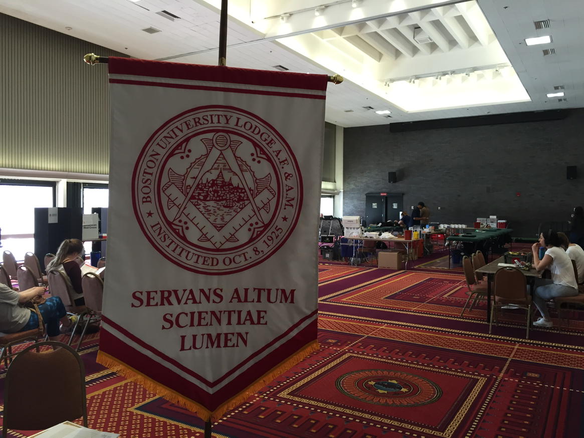 BULodge's tweet photo. Come give blood at the GSU today (775 Comm Ave) - we are here until 6pm! @redcrossma #bugds15 http://t.co/Sweiys4zjA