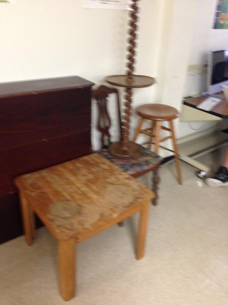 CoachUhlenhopp's tweet image. @ForestCityMS Old and broken furniture or masterpiece in the making? We&apos;ll see!!! #upcycling #MSengineering