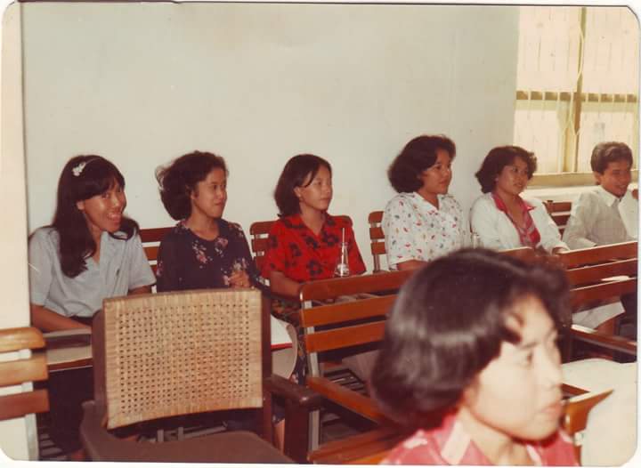 SuaraUM's tweet photo. Gimana masih enak jaman dulu atau jaman sekarang guys kuliahnya? @MabaUM2014 #sejarahUM http://t.co/1VuXGa3hmR