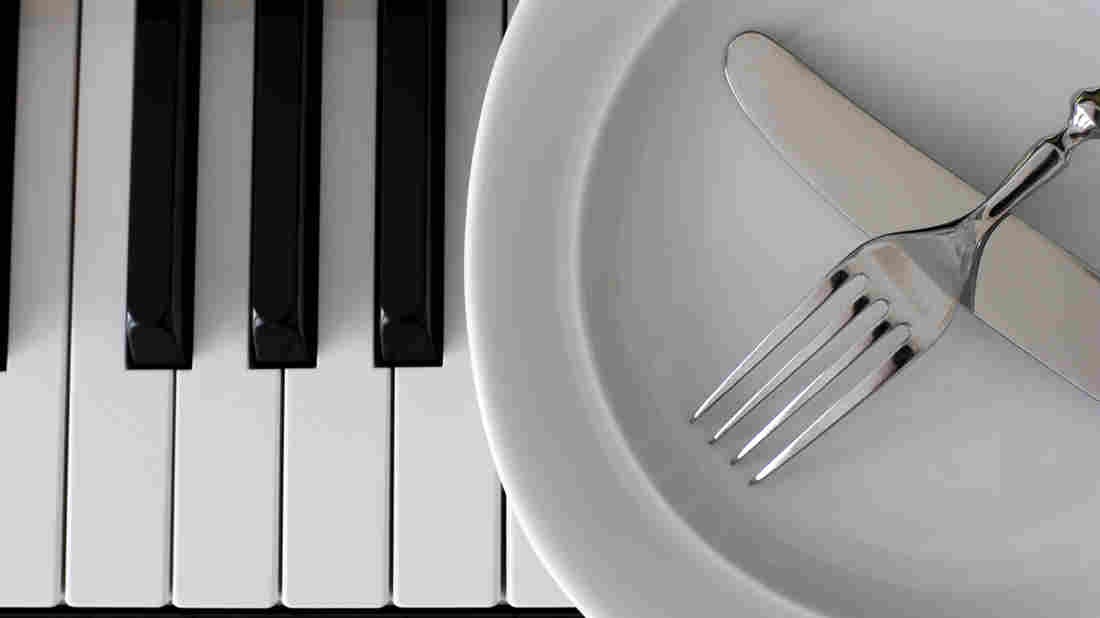 solaresandiego's tweet photo. Join us! @SoundBiteDinner tonite (Tues)! Nick Brune @ecocaters &amp; @AccursioChef Details: http://t.co/KDteZa2g6G Yay! http://t.co/mcMtuqeKp7