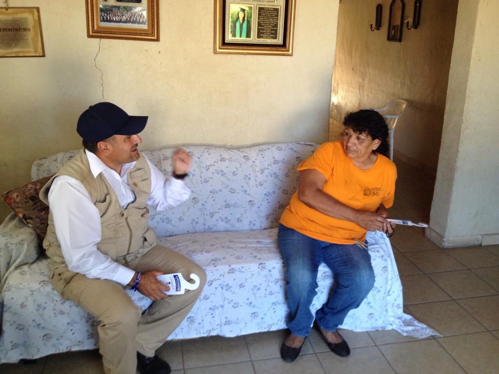 JavierDagnino's tweet photo. Visitando a las Familias del #Distriro06 #ConElMaster #SiSehace @hmartinez891 @mcuen http://t.co/lyZFlwAlEi
