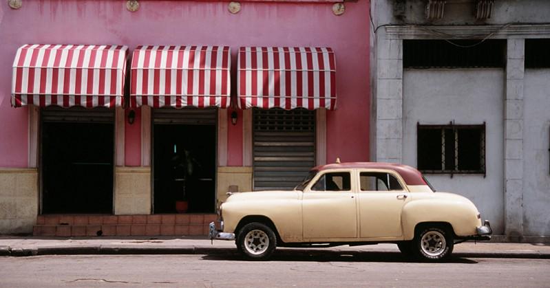 Intrepid_Travel's tweet image. The Other Side of Paradise: A Literary Journey Through Havana. bit.ly/1JZYaVw #travel #lp
