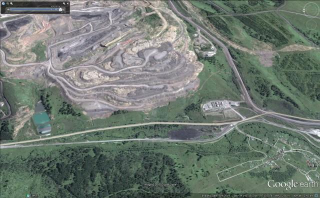 CanGeotechJ's tweet image. More details on that terrifying #earthflow in @davepetley &apos;s 2nd post: ow.ly/LUlxY via @theAGU