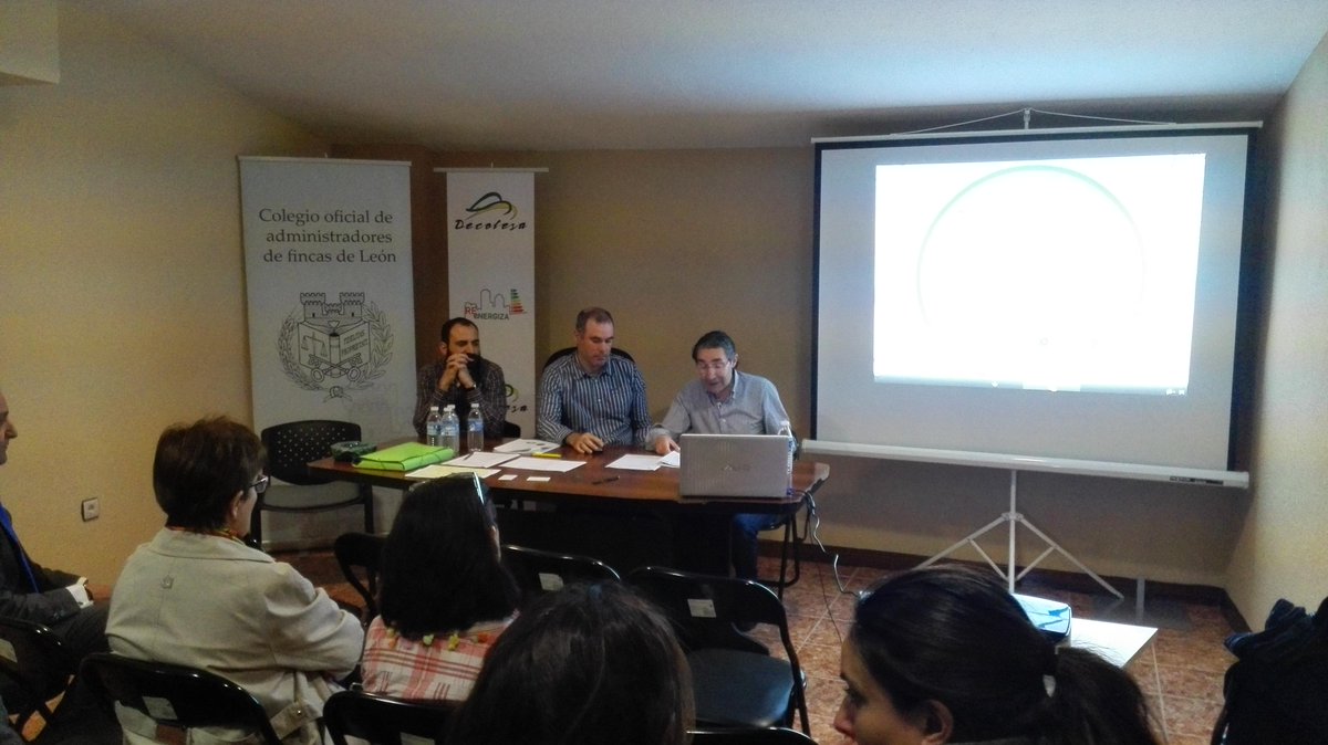 DECOLESA's tweet photo. @DECOLESA y @BancoSabadell en la Jornada sobre #RehabilitaciónEnergética en el Colegio de Administradores de #Leonesp http://t.co/TqBox7fSxU
