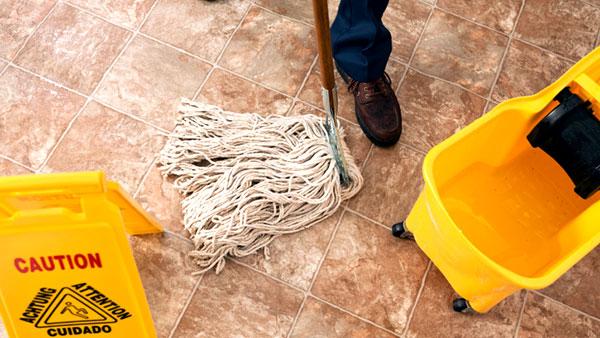 Drop_Stopper's tweet photo. A stylish wet umbrella bag dispenser helps prevent constant mopping and uncomely signs http://t.co/Aa5bIWoPZh http://t.co/ZDrKS8fNh9