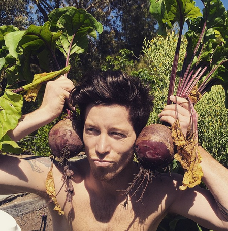 Shaun White tweet media