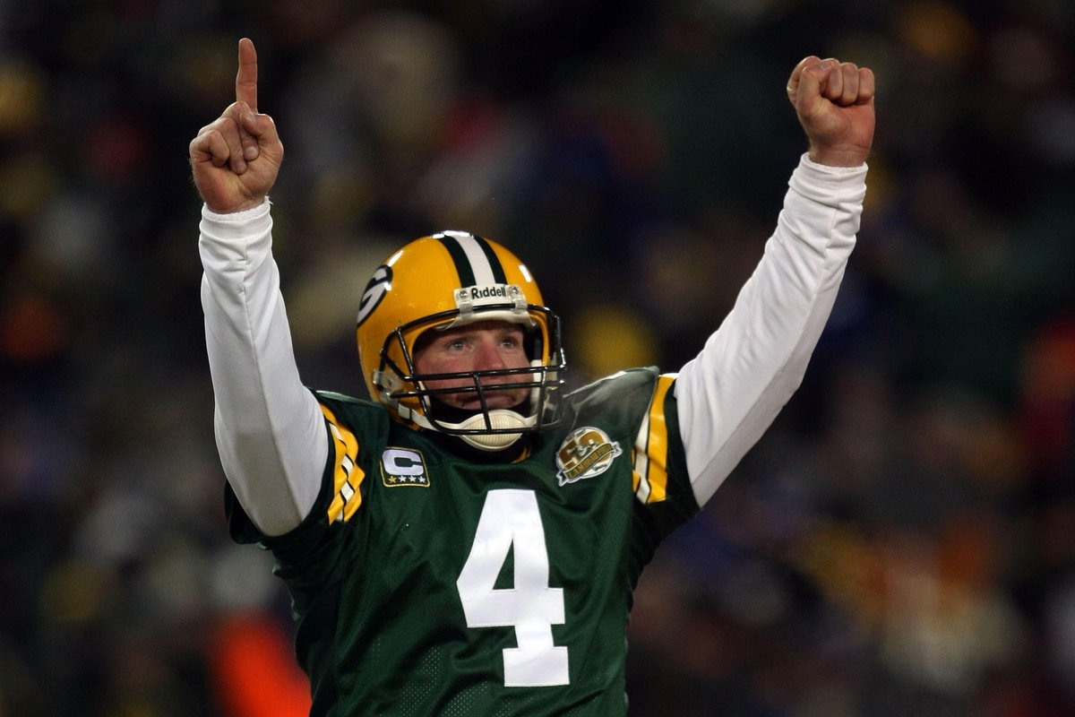 SportsCenter's tweet photo. Packers will retire Brett Favre's number at Lambeau Field on Thanksgiving. (via @journalsentinel) http://t.co/aOFEZYo7zX