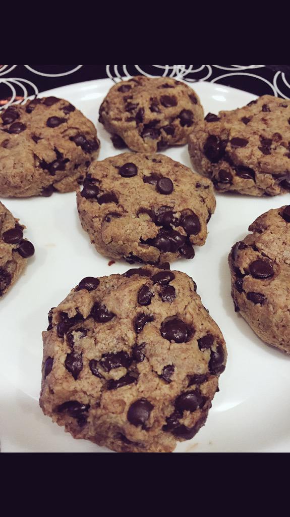 I made these!! W/ almond flour, dairy & gluten free Choco chips & coconut oil! And they are so yummy!! #GooeyGoodness