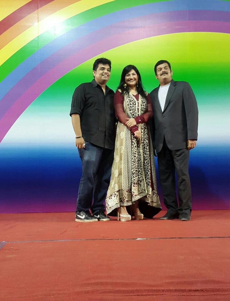 iamviveksingh's tweet photo. @SidraJafriLive this is my favorite of today's event :) and our #selfie is still pending :D http://t.co/4wQQWuPzPx