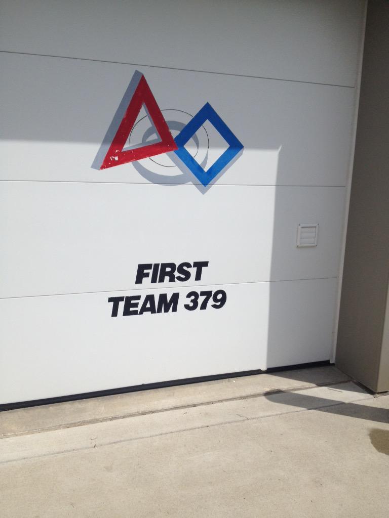 RoboCats379's tweet photo. Team 379 is ready for St. Louis! 😊 #omgrobots #countdowntochamps http://t.co/2rLyyIGS6a