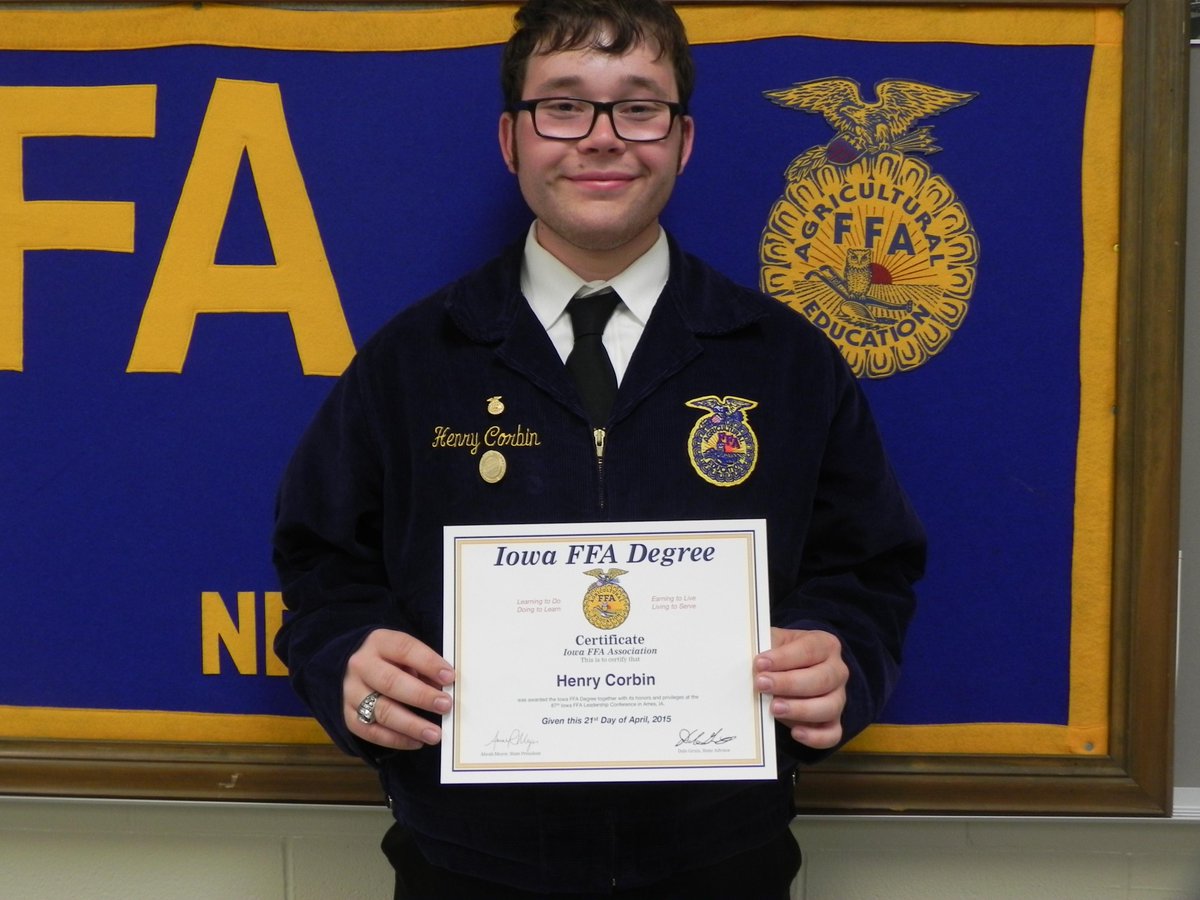 NevadaFFA's tweet photo. Good job Henry !  #nevadacubpride #FFASLC15 http://t.co/Kyk2ILNwb8