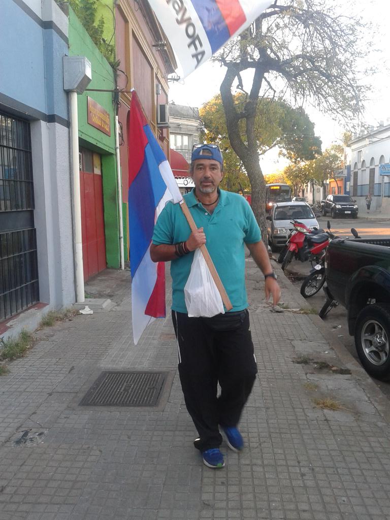 CMJSUSalto's tweet photo. Tarde de barriada y filmación con #RamónSotoIntendente #Socialistas90 #MayoFA http://t.co/bWVQmrBFpY