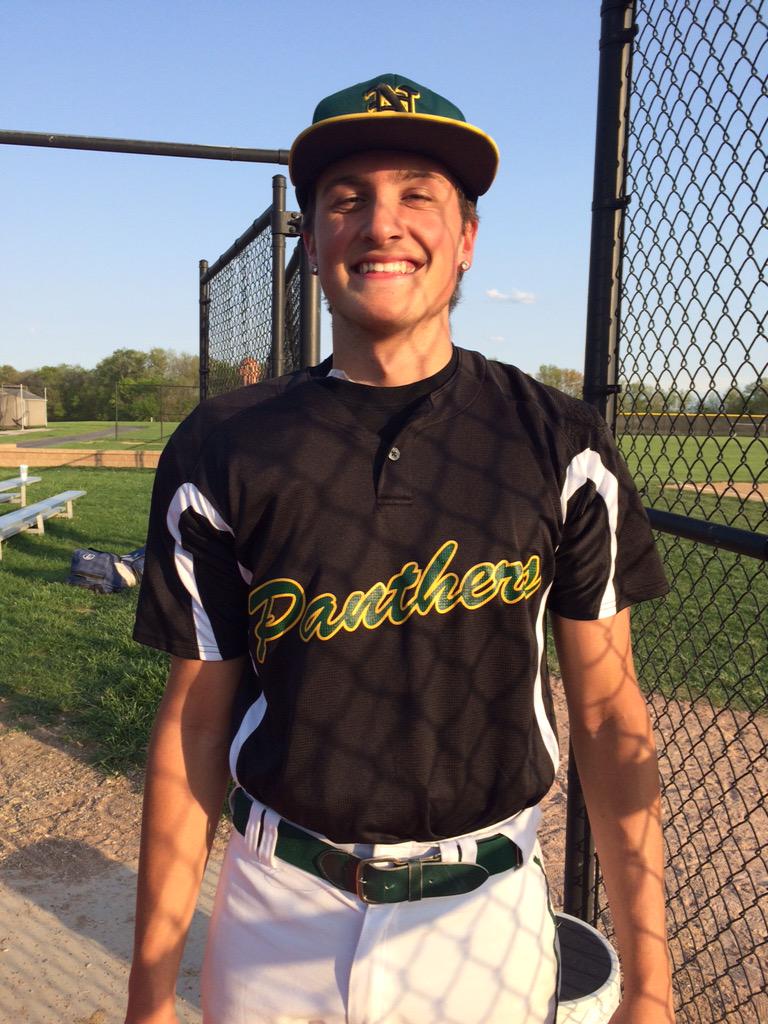 FznBullpen's tweet photo. Alex Owens come in relief to finish the game. #CloserStyle @AlexOwens_30 http://t.co/G1w7f11NAh