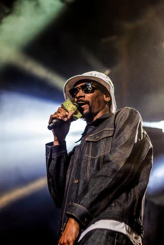 UTKDailyBeacon's tweet photo. Snoop Dogg performs at the SweetWater 420 Fest in Atlanta on Friday http://t.co/n20vD2eAou http://t.co/Nw9fYdLWYJ