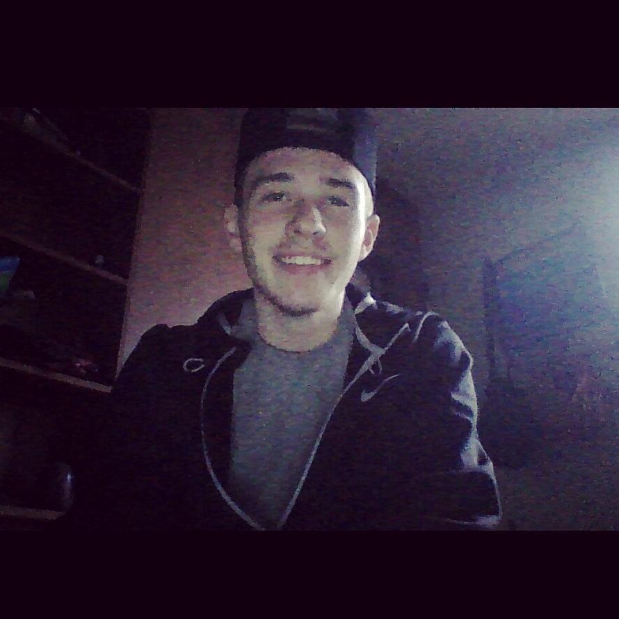 JordannPosts's tweet photo. Happy camper👍 http://t.co/gwal2zM9ox