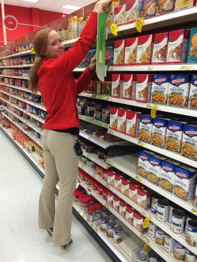 Lia_Fontanazza's tweet photo. Just caught TM Mariah having a genuine interaction with our guest while zoning in grocery! #guestobsessed @KatusaLee http://t.co/Sl69FP0QRO