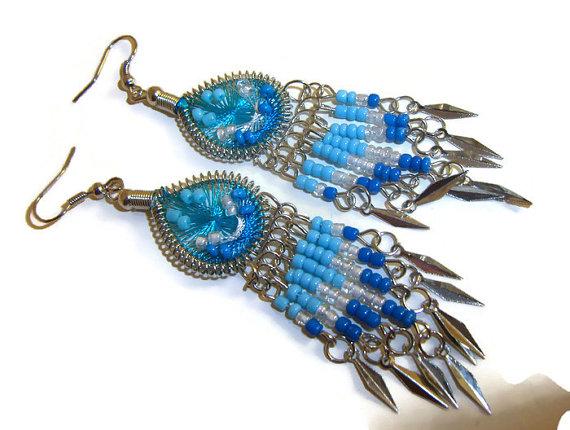 SkorchedSkinz's tweet photo. String Art Dangle Earrings Light and Dark Blue http://t.co/oDbzPdVfGz  Hot! #stringcraft #etsyaaa #shoppershour http://t.co/Y90deGpCd2