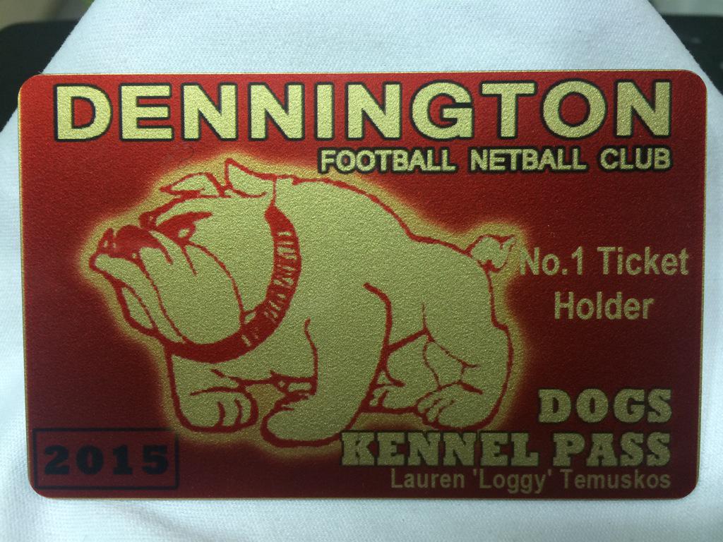 DenningtonFNC's tweet photo. Happy birthday @loggyfawn from all at the kennel 🎉 http://t.co/64UAJ4v7et