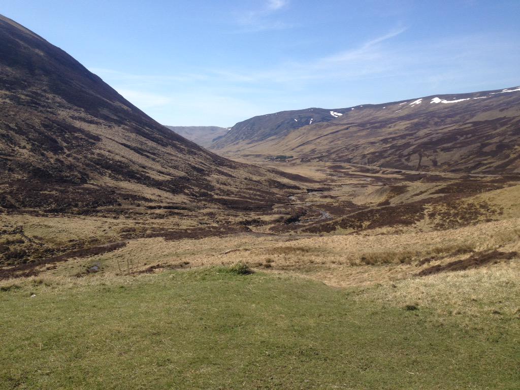 Ramception's tweet photo. I Love Scotland ⚪️🔵⚪️ http://t.co/tBOnJ04dDa