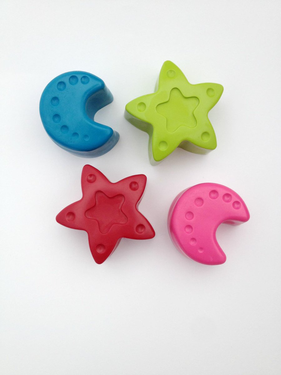 littlecrayonbox's tweet photo. moon &amp; stars now added to the website http://t.co/XrFqGPdPcN
#handmadehour #CraftyCafe #craftbiz #moon #stars #space http://t.co/rFyg1UTS9w