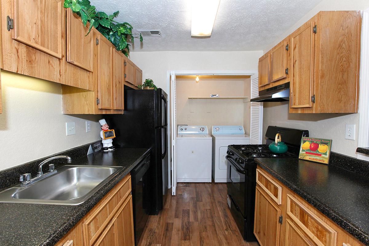 KRCBridge's tweet image. Calling all #foodies! #KRCBridge has huge renovated kitchens available for lease. Imagine cooking there! #Foodiechats