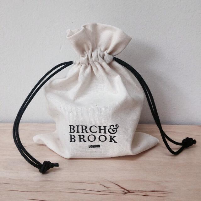 BirchandBrook's tweet photo. #Tuesdayteaser. Wonder what is hiding in this organic bag of ours.. #birchandbrook #secretScent #experienceOfScent http://t.co/swQ7yc1uIn