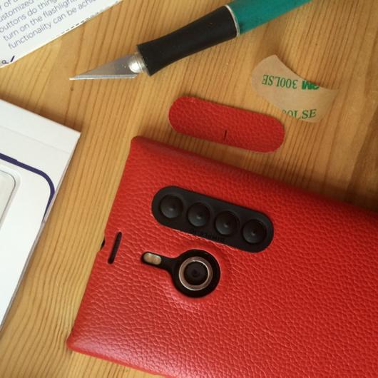 MadelenaMak's tweet photo. Hey gorgeous! My Custom @Microsoft @Lumia #Lumia1520 with @thisisDimple embedded in a @Tetded red leather case ❤️💖 http://t.co/3cMtiY0Tpt