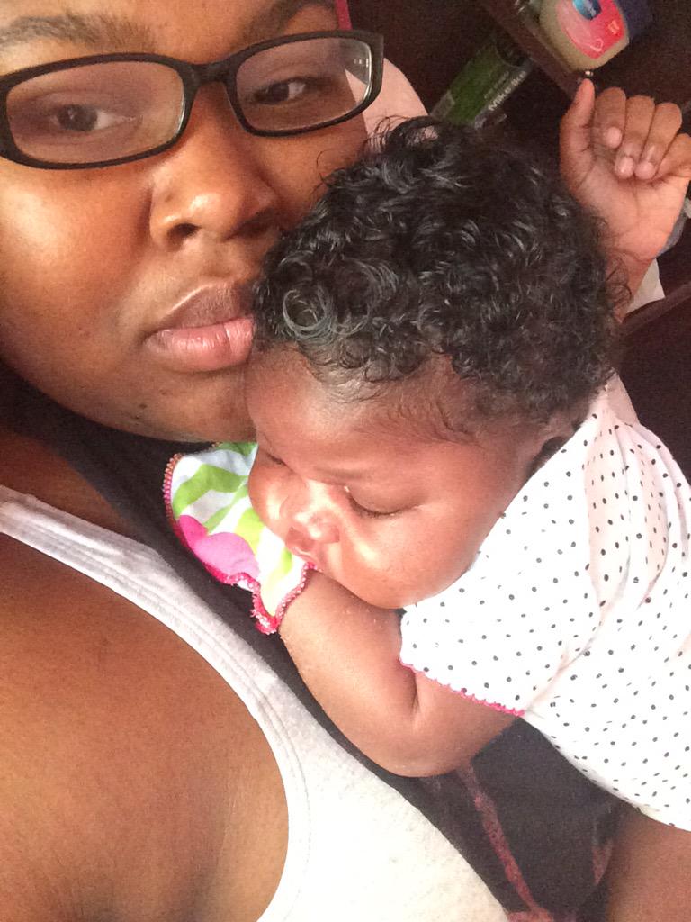 IntriguedQueen's tweet photo. Spoiled rotten 😑 http://t.co/WByfN8W90L