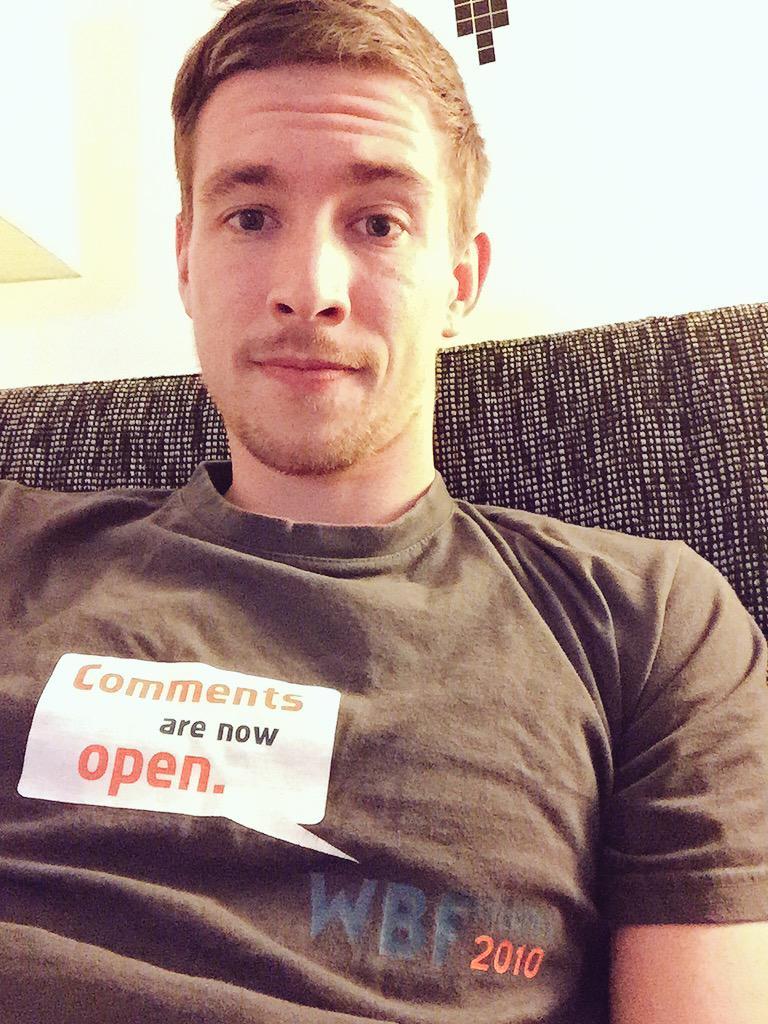 i_am_fabs's tweet photo. Das World Blogging Forum war damals mein erstes Internet/Twitter-Event in Wien. #wbf2010 #commentsopen #tshirt http://t.co/opA5zio5h8
